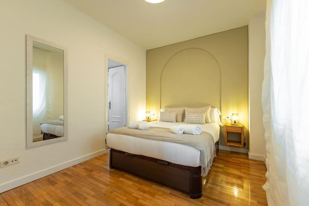 Triana Deluxe By Valcambre Apartment Севиля Екстериор снимка