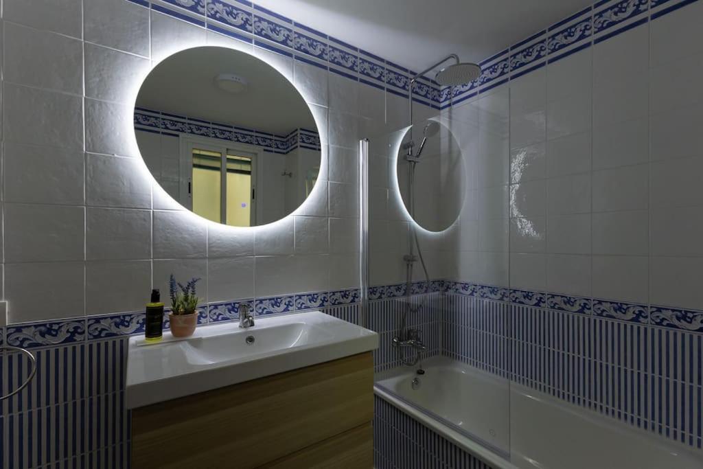 Triana Deluxe By Valcambre Apartment Севиля Екстериор снимка