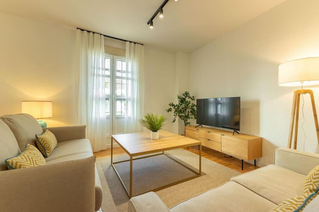 Triana Deluxe By Valcambre Apartment Севиля Екстериор снимка