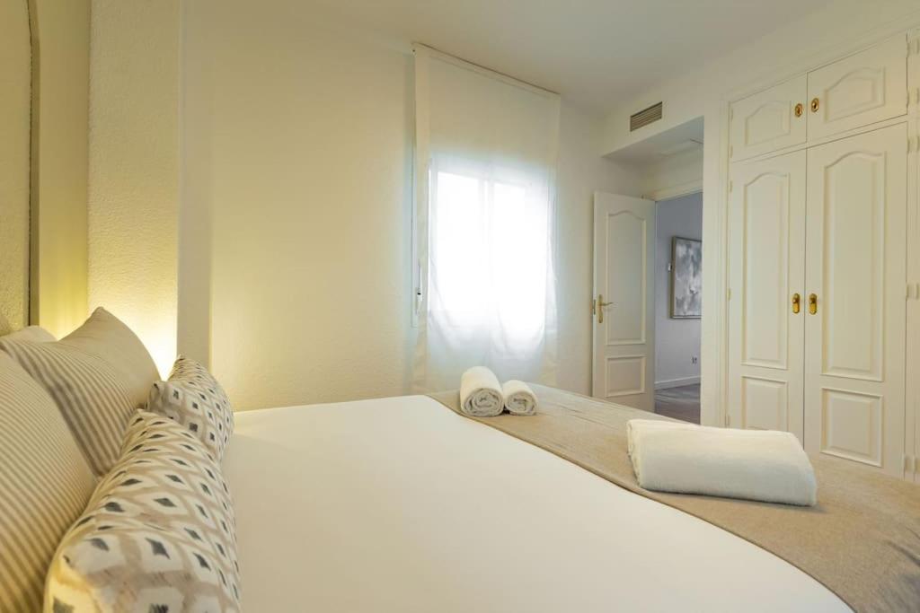 Triana Deluxe By Valcambre Apartment Севиля Екстериор снимка
